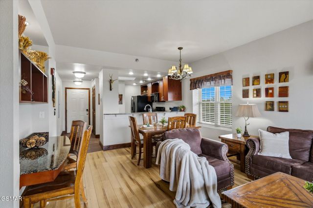 410 Big Bear Way, Pigeon Forge, TN 37863