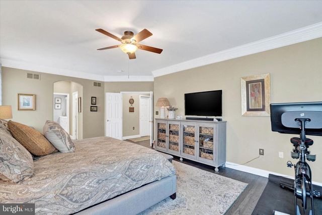 2773 MEADOW CROSS WAY, York, PA 17402