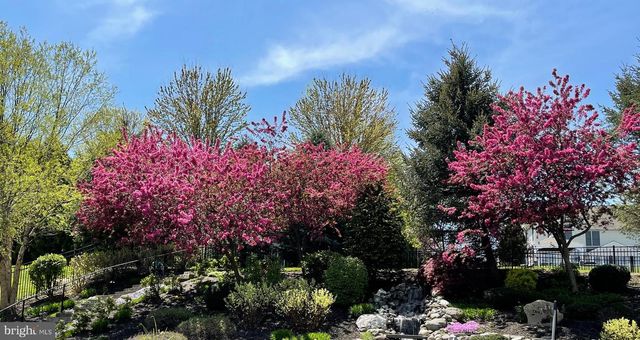 2773 MEADOW CROSS WAY, York, PA 17402