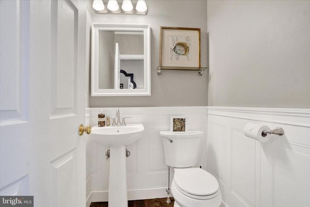 2773 MEADOW CROSS WAY, York, PA 17402