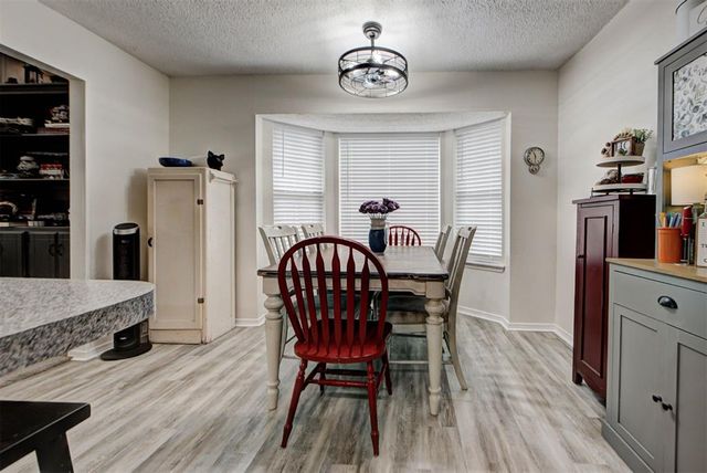 1004 S Neptune Road, Edmond, OK 73003