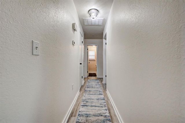 1004 S Neptune Road, Edmond, OK 73003