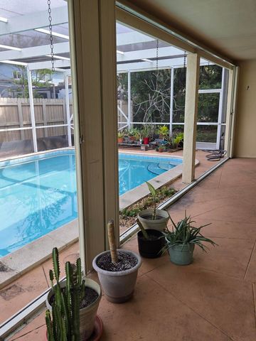 3948 NW 39 Avenue, Lauderdale Lakes, FL 33309