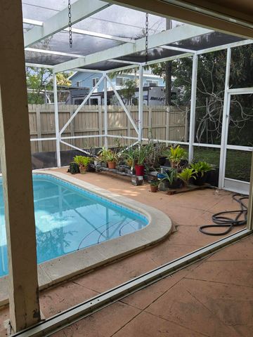 3948 NW 39 Avenue, Lauderdale Lakes, FL 33309