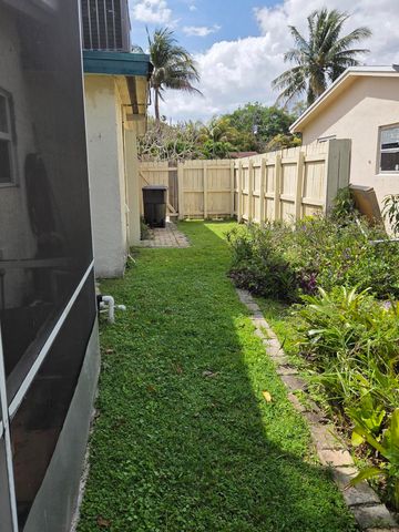 3948 NW 39 Avenue, Lauderdale Lakes, FL 33309