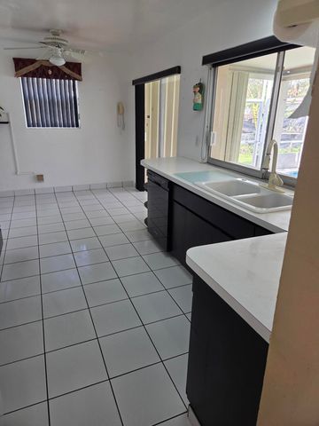 3948 NW 39 Avenue, Lauderdale Lakes, FL 33309