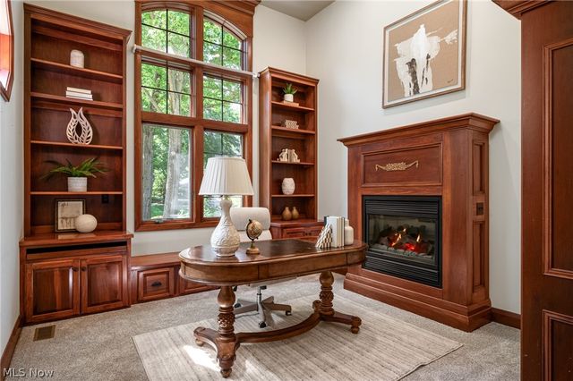 1920 Stockbridge Road, Akron, OH 44313