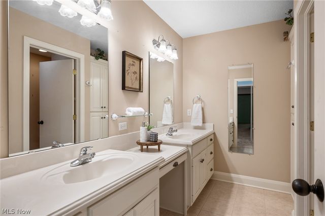 1920 Stockbridge Road, Akron, OH 44313