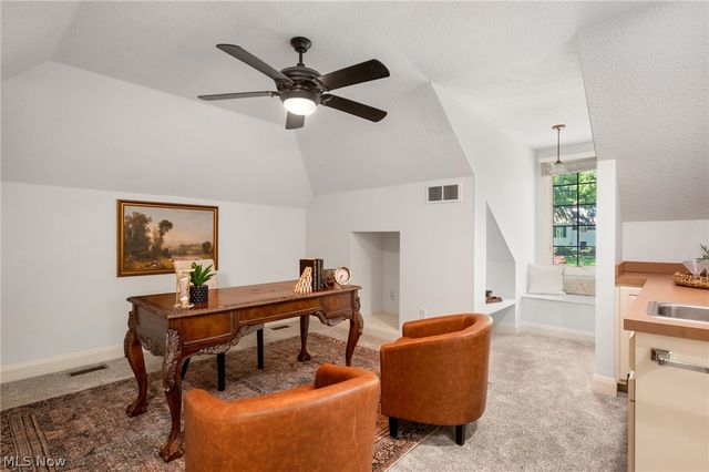 1920 Stockbridge Road, Akron, OH 44313
