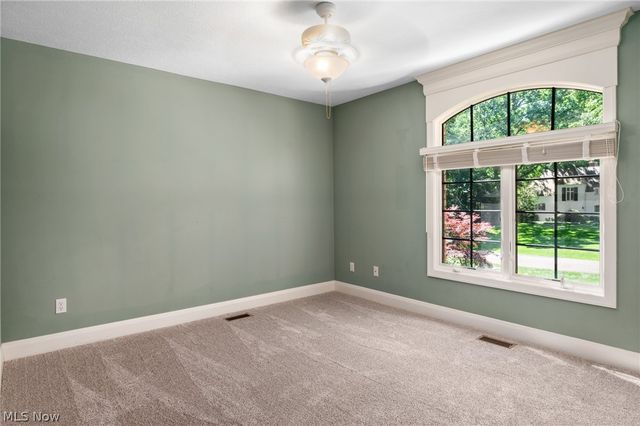 1920 Stockbridge Road, Akron, OH 44313