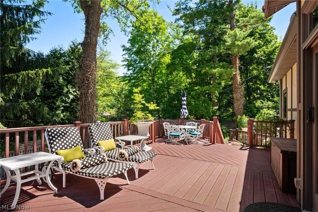1920 Stockbridge Road, Akron, OH 44313