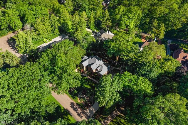 1920 Stockbridge Road, Akron, OH 44313