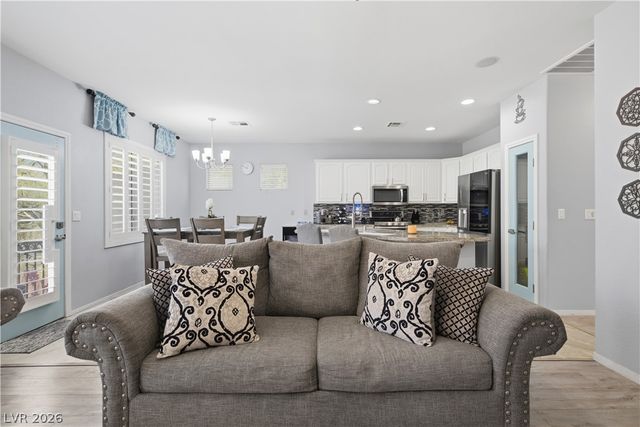 8440 Cheerful Brook Avenue, Las Vegas, NV 89143