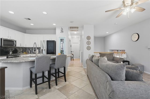 8440 Cheerful Brook Avenue, Las Vegas, NV 89143