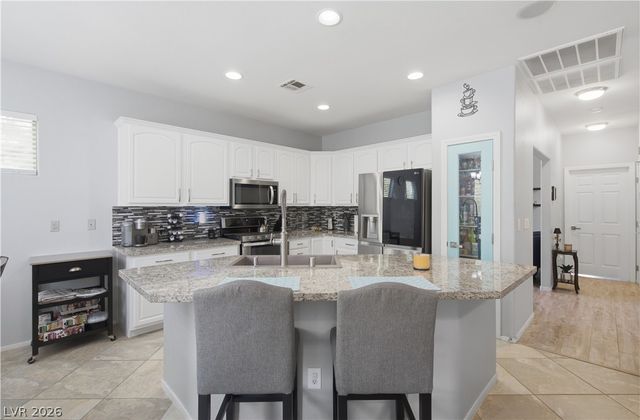 8440 Cheerful Brook Avenue, Las Vegas, NV 89143