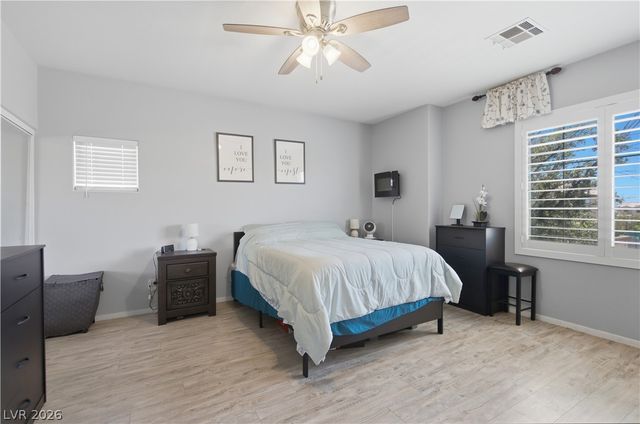 8440 Cheerful Brook Avenue, Las Vegas, NV 89143