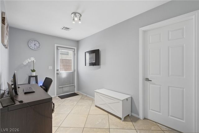 8440 Cheerful Brook Avenue, Las Vegas, NV 89143