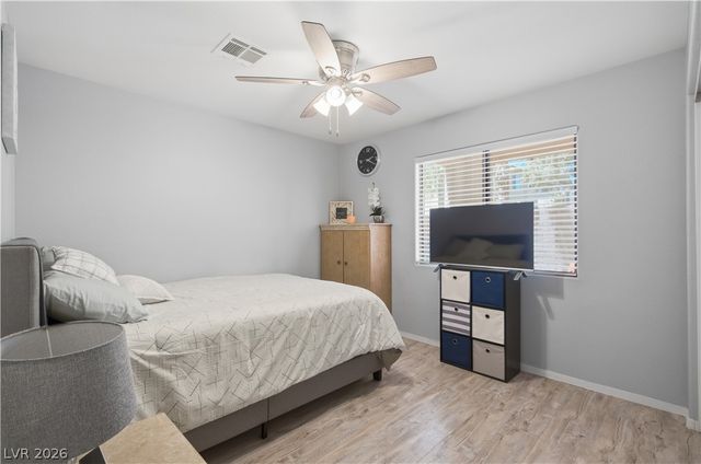 8440 Cheerful Brook Avenue, Las Vegas, NV 89143