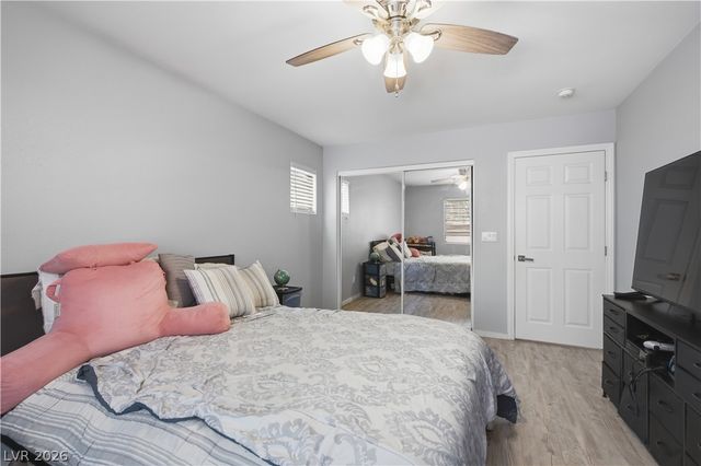 8440 Cheerful Brook Avenue, Las Vegas, NV 89143
