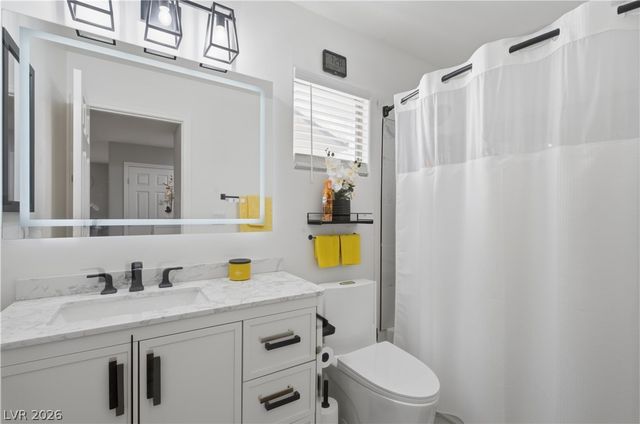8440 Cheerful Brook Avenue, Las Vegas, NV 89143