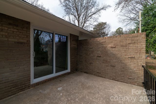 533 Blendwood Drive, Charlotte, NC 28215