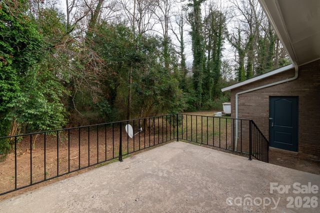 533 Blendwood Drive, Charlotte, NC 28215