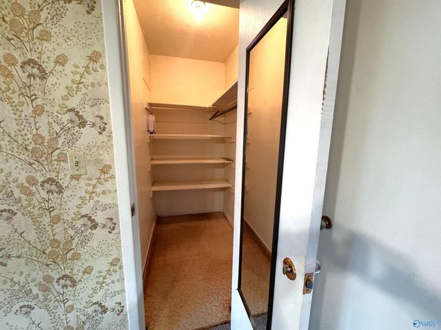 274 Beulah Cut-Off Road, Albertville, AL 35950