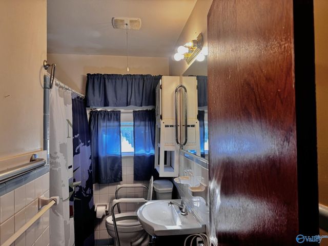 274 Beulah Cut-Off Road, Albertville, AL 35950