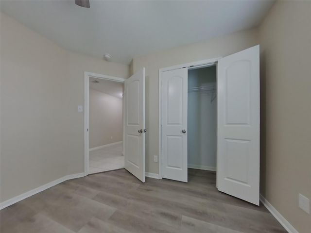 701 Totem Trail Drive, Acatan De Las Pinas, TX 77568