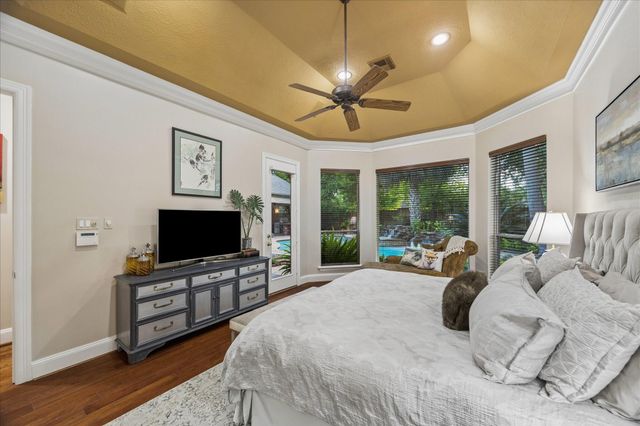 624 Lakeshore Drive, Sugar Land, TX 77478