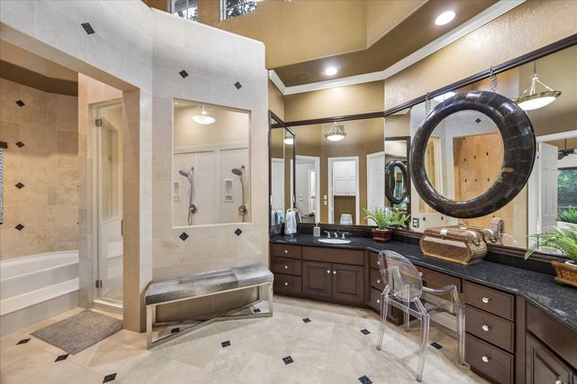 624 Lakeshore Drive, Sugar Land, TX 77478