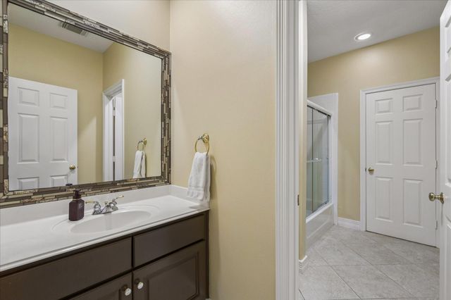 624 Lakeshore Drive, Sugar Land, TX 77478
