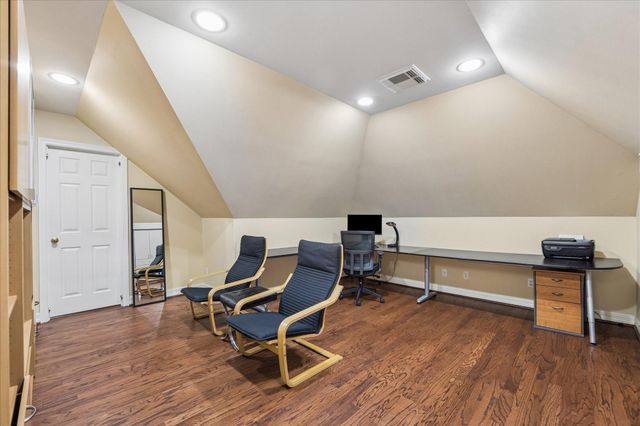 624 Lakeshore Drive, Sugar Land, TX 77478