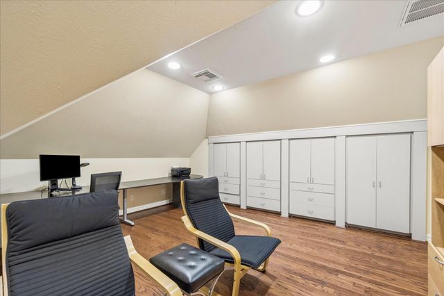 624 Lakeshore Drive, Sugar Land, TX 77478