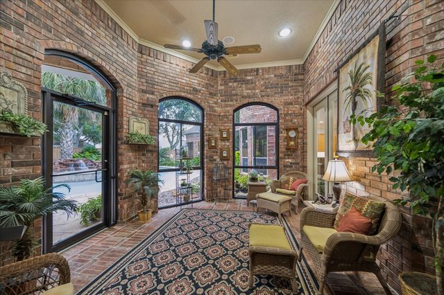 624 Lakeshore Drive, Sugar Land, TX 77478
