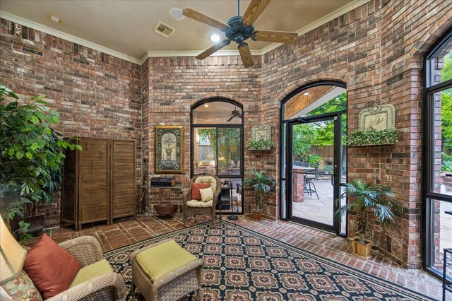 624 Lakeshore Drive, Sugar Land, TX 77478