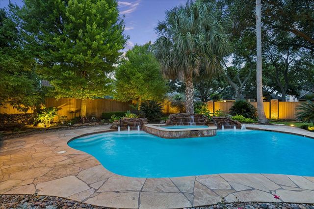 624 Lakeshore Drive, Sugar Land, TX 77478