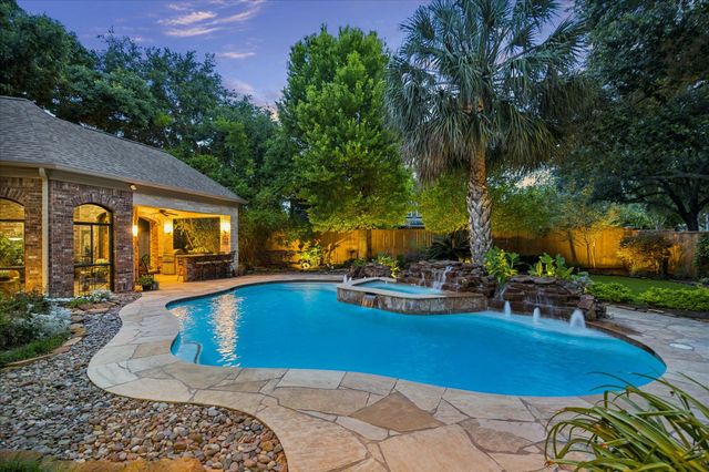 624 Lakeshore Drive, Sugar Land, TX 77478