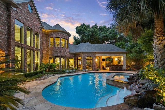 624 Lakeshore Drive, Sugar Land, TX 77478