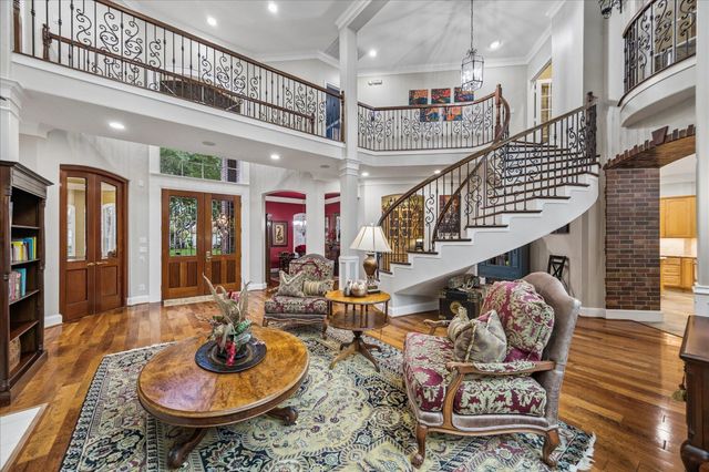624 Lakeshore Drive, Sugar Land, TX 77478