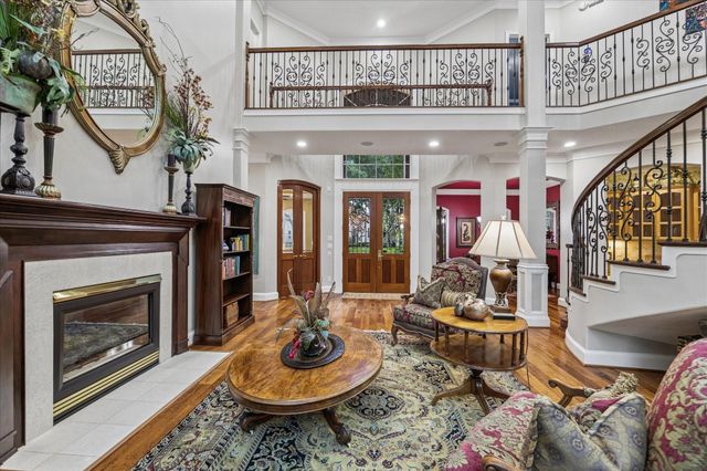 624 Lakeshore Drive, Sugar Land, TX 77478