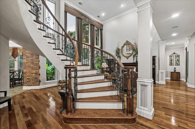 624 Lakeshore Drive, Sugar Land, TX 77478
