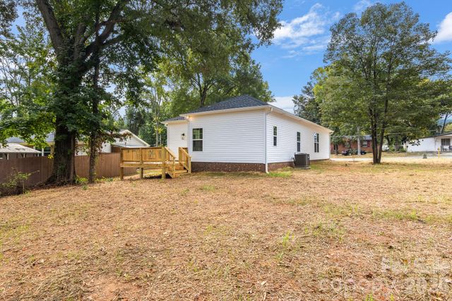 725 Rockdale Street, Rock Hill, SC 29730