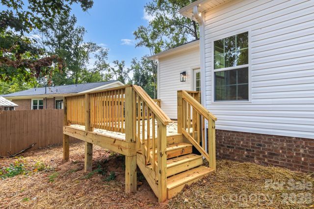 725 Rockdale Street, Rock Hill, SC 29730