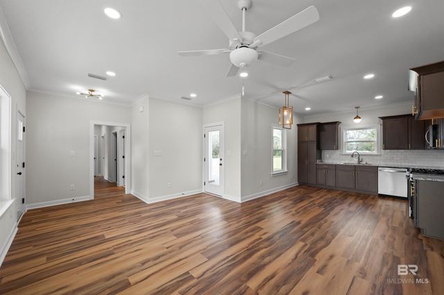 6760 BARNESWOOD Drive, Theodore, AL 36582