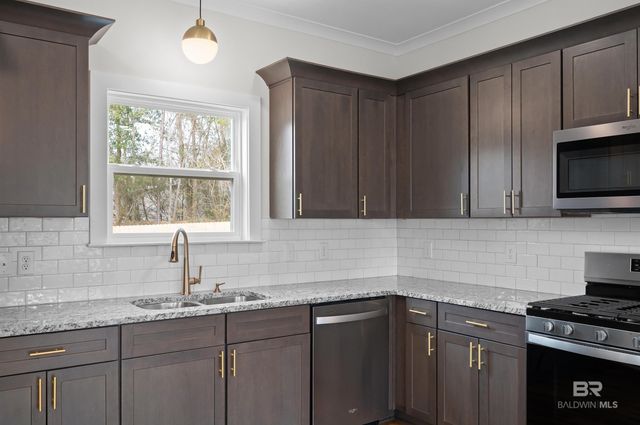 6760 BARNESWOOD Drive, Theodore, AL 36582