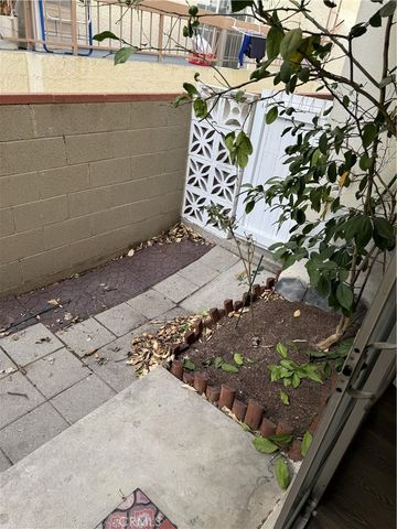 1164 Irving Avenue A, Glendale, CA 91201