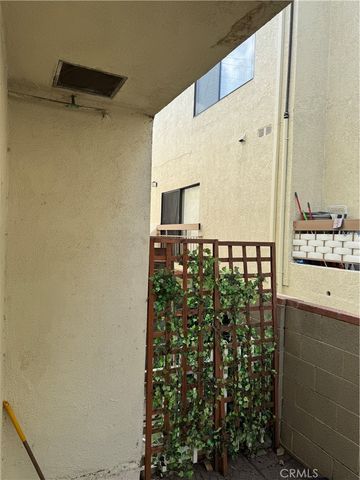 1164 Irving Avenue A, Glendale, CA 91201