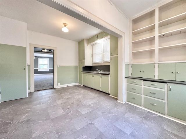 327 N Park Avenue, Shawnee, OK 74801