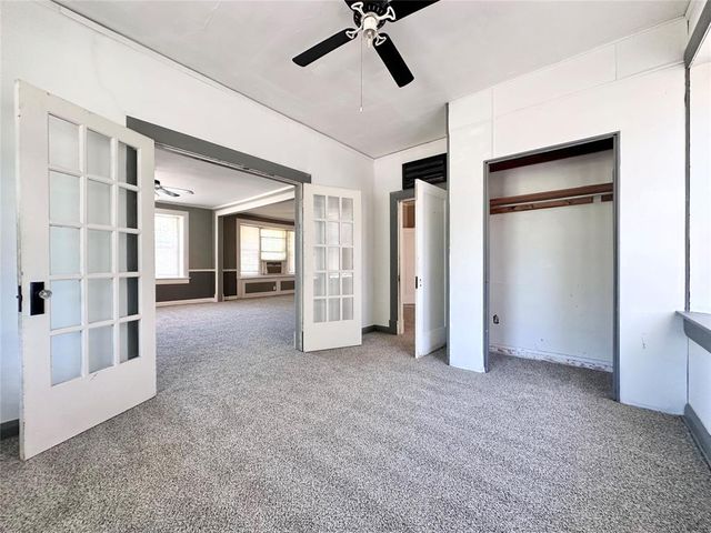 327 N Park Avenue, Shawnee, OK 74801